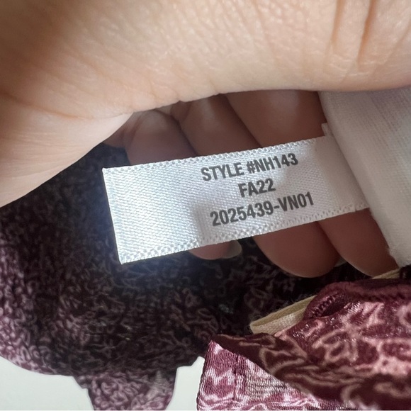 Madewell Womens Lucie Bubble-Sleeve Smocked Top in Cottage Garden Size Medium - Picture 7 of 10